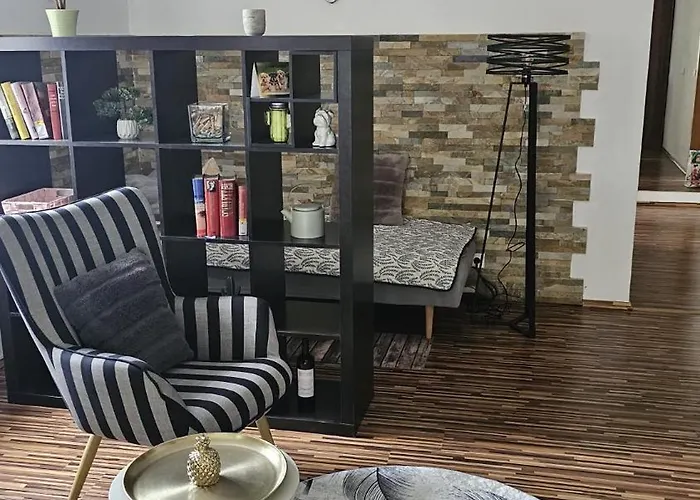 Im Zentrum Ulmerfelds * Ulmerfeld